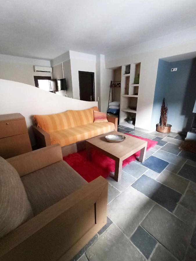 Guesthouse Vasiliki Steni Dhirfios Luaran gambar
