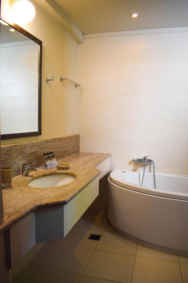 Guesthouse Vasiliki Steni Dhirfios Luaran gambar